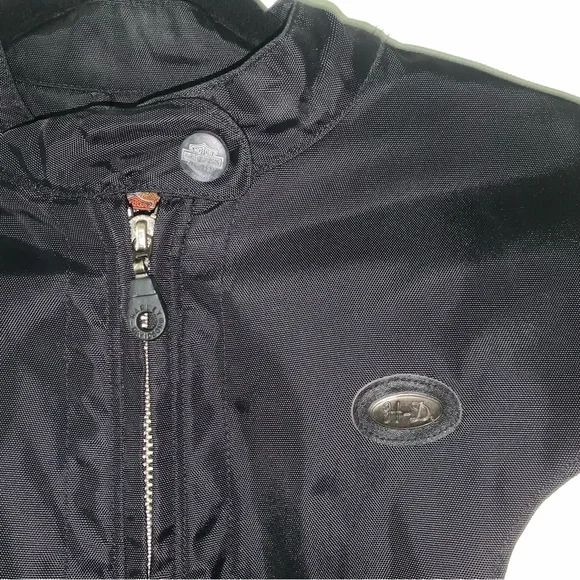 Size Medium - Women’s Authentic Vintage Harley Davidson Jacket - Picture 5 of 9